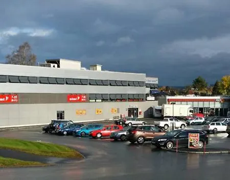 Golf فندق Vormsund