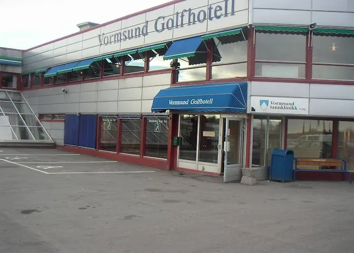 Golf Hotell 3*